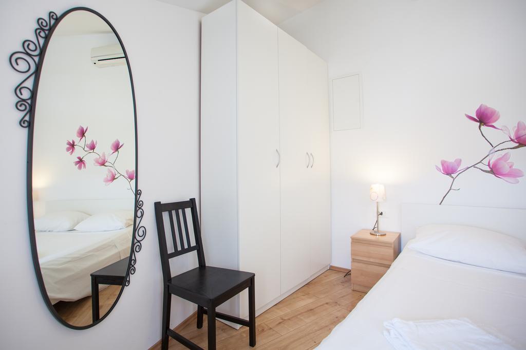 Apartment Pogled Na Luku Cres Eksteriør bilde
