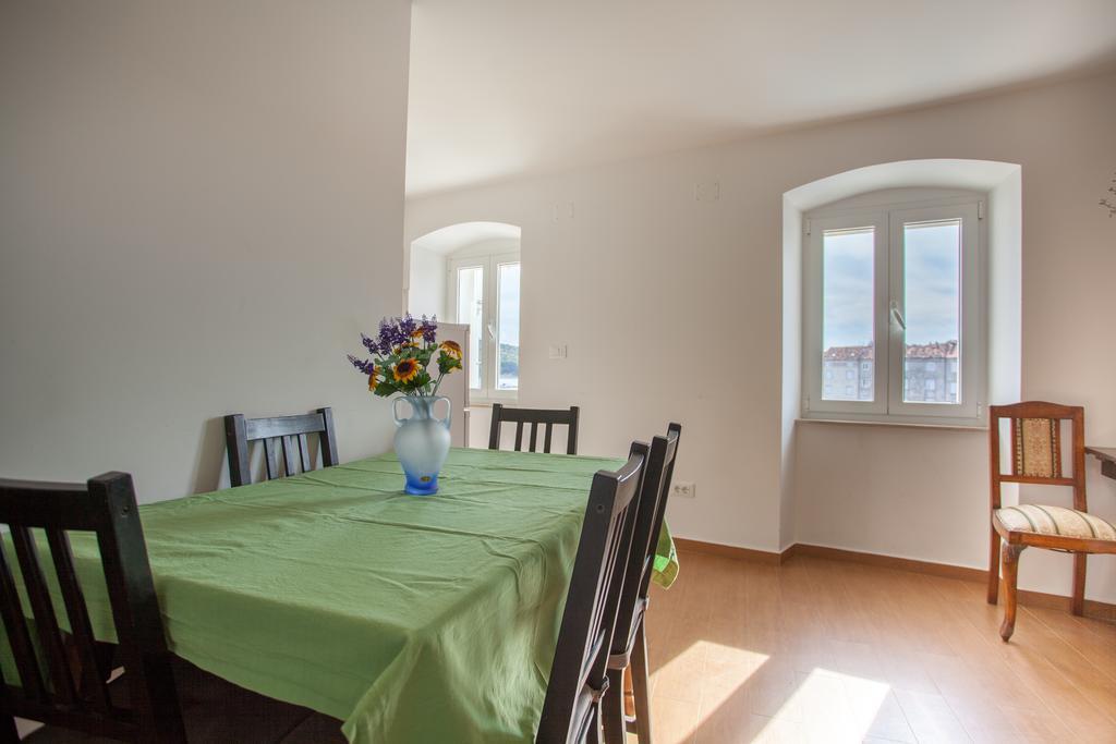 Apartment Pogled Na Luku Cres Eksteriør bilde