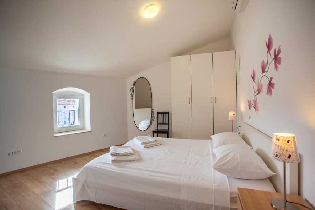 Apartment Pogled Na Luku Cres Eksteriør bilde