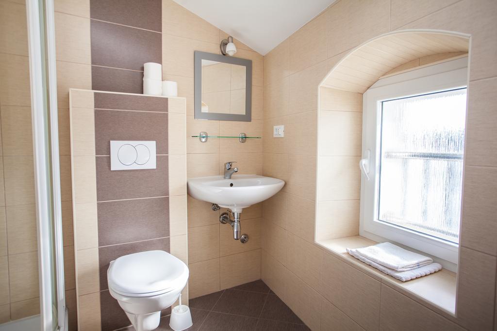 Apartment Pogled Na Luku Cres Eksteriør bilde